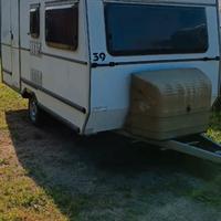 Roulotte caravan laika 390