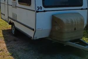 Roulotte caravan laika 390