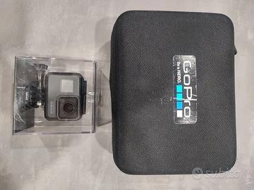 GoPro Hero 6 + custodia sub + accessori