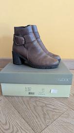 Tronchetto marrone in pelle The Flexx, n. 36