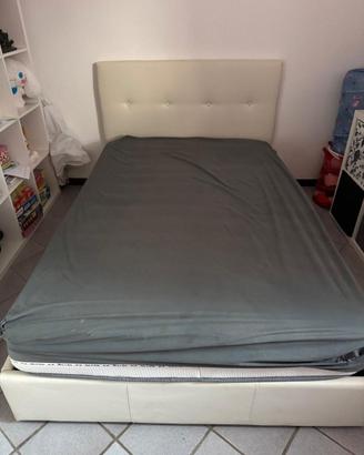 Letto matrimoniale francese con contenitore  e mat