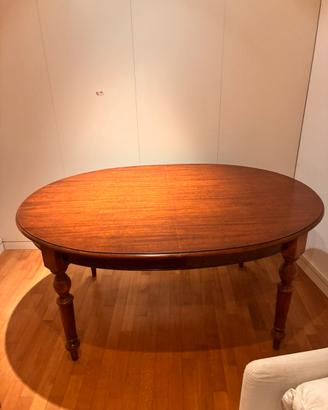 Tavolo ovale allungabile in legno massello