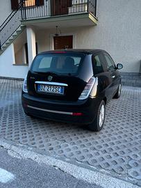 Lancia Ypsilon Benzina e GPL, per neopatentati