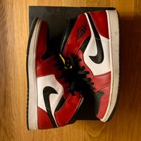 Jordan 1 mid chicago