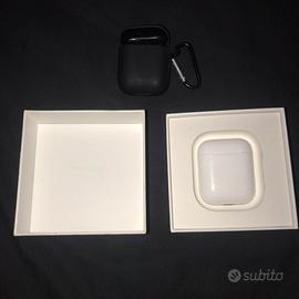 AirPods + cover