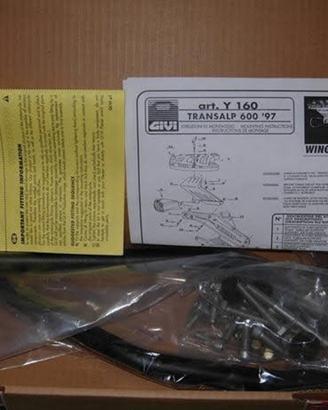 Kit di staffe e attacchi specifici Givi