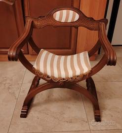 Sedia vintage in legno