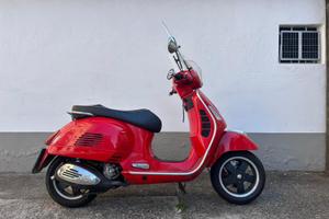 Piaggio Vespa Gts 300