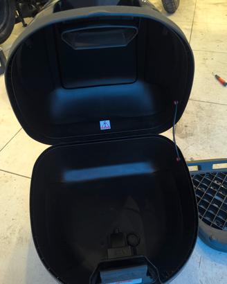 bauletto GIVI con staffa