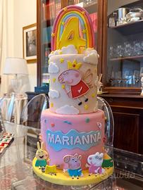Torta scenografica finta peppa pig