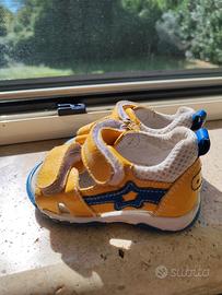 Sandali bimbo taglia 20