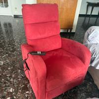 Poltrona relax alzapersona elettrica a Genova