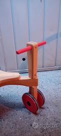 Triciclo in legno