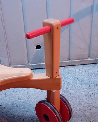 Triciclo in legno