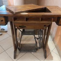 macchina da cucine con tavolo