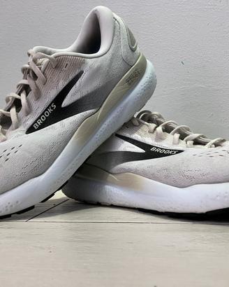 Brooks Ghost 16 (45.5) – usate poco