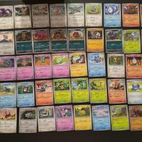 lotto 49 carte Pokémon luce nera fuoco bianco