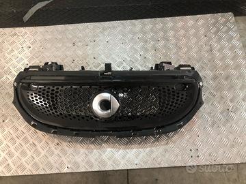 Griglia Calandra Completa con Logo Smart 453