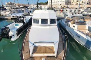 Barca in legno per amanti del m a r e