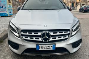 Mercedes GLA 200d Premium 4matic