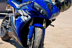 Yamaha YZF R1 - 2004