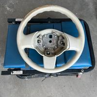 Volante Fiat 500 anno 2013