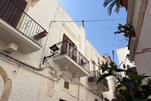 CASA INDIPENDENTE A POLIGNANO A MARE