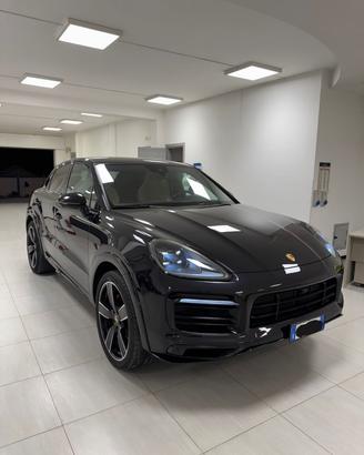 Porsche Cayenne. Coupe 3.0 V6 Platinum Edition