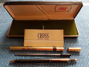 Penna a sfera CROSS nera