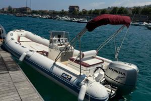 Gommone BWA mod. Six-One + Motore fuoribordo Honda