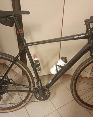 Gravel cannondale  Alloy Topstone 4