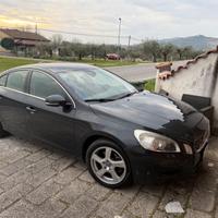 Auto volvo s60