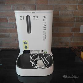 distributore automatico wifi di crocchette 