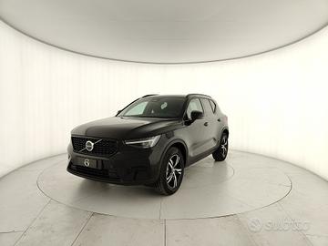 VOLVO XC40 2.0 b3 Plus Dark auto