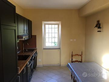 Trilocale in villa