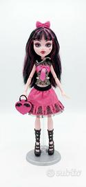 monster high Draculaura  "Picture day" 
