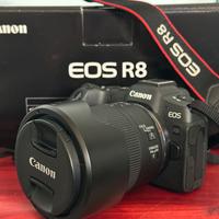 Canon eos r8 in garanzia + obiettivi