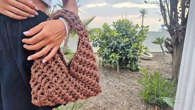Borsa all'uncinetto 
