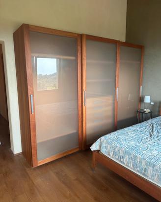 ARMADIO LEGNO MASSELLO ANTE VETRO SATIN 4 STAGIONI