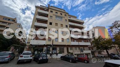 Appartamento di 191 m² con 3 locali a Reggio Calab
