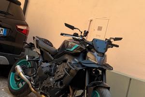 Mt 09 Y-AMT