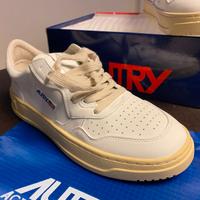 SNEACKERS BIANCHE
