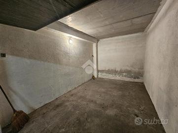 AUTORIMESSA A ACQUI TERME