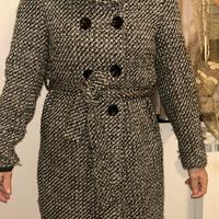 cappotto da donna  di media lunghezza