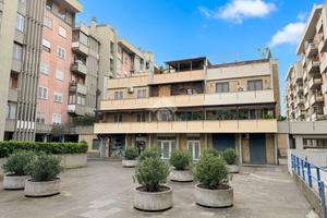 4 LOCALI A ROMA