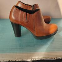 Stivaletti da donna in pelle  - made in Italy 