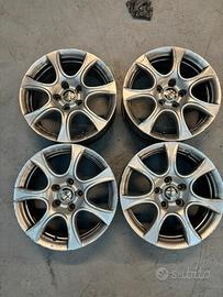 4 Cerchi in Lega originali Alfa Giulietta da 16 us