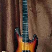 Squier Deluxe Jazz Bass V Active 5 corde