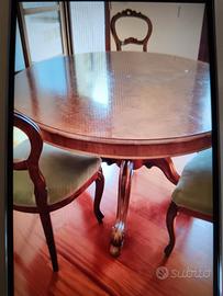 Tavolo in noce nazionale e troumeau