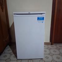 Frigorifero Beko compatto con freezer 